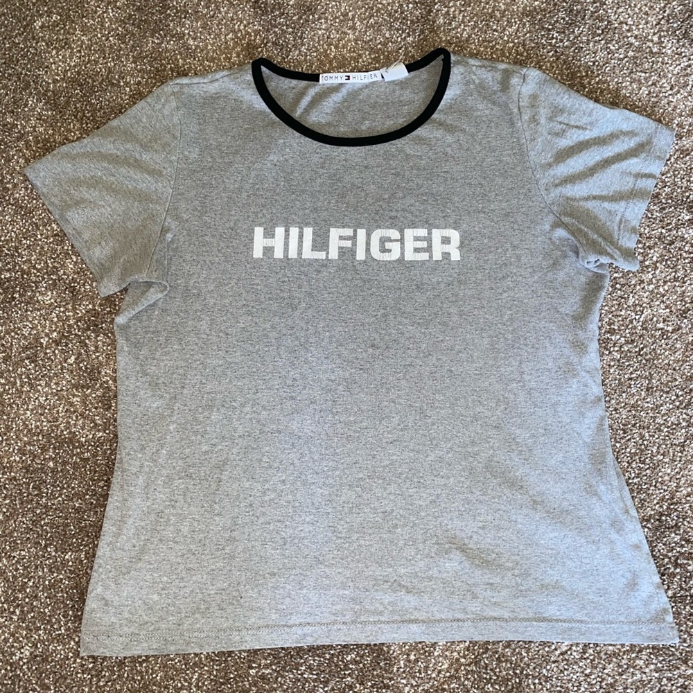 Tommy Hilfiger vintage tshirt